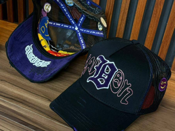 Best-Seller El Mago Snap-Back - 3D Embroidered Logo, 5-Panel Curved Brim, Vintage Wash Suede Brim - Wholesale